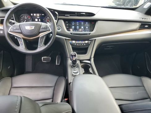 Certified 2024 Cadillac XT5 Sportv w/ Platinum Package AWD/4WD image 14