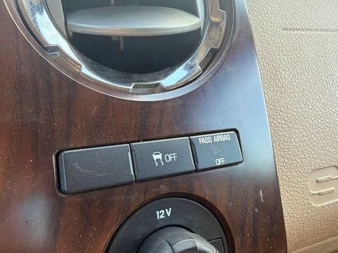 Used 2011 Ford F250 Lariat RWD image 25