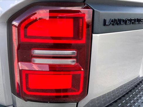 Used 2025 Toyota Land Cruiser 1958 AWD/4WD image 27