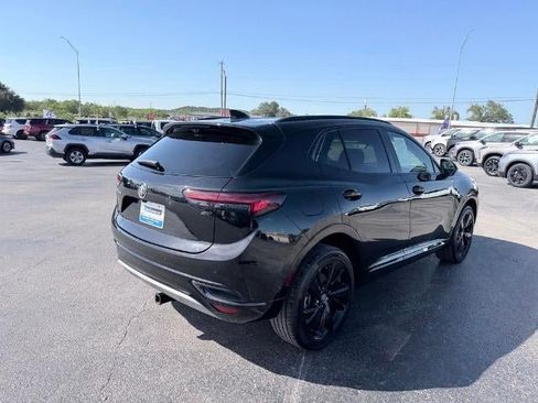 Used 2022 Buick Envision Essence w/ Technology Package II FWD image 5