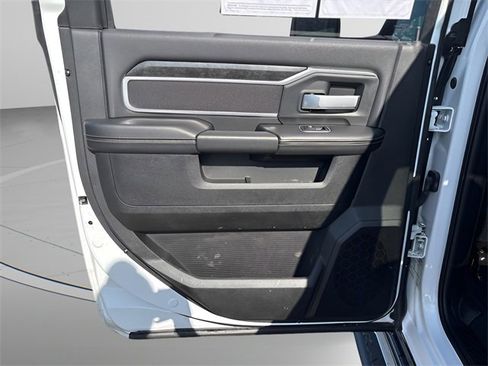 Used 2024 RAM 2500 Big Horn image 15