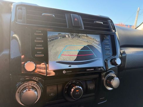 Used 2020 Toyota 4Runner TRD Off-Road AWD/4WD image 17