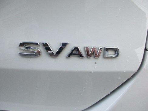 Used 2016 Nissan Rogue SV w/ SV Premium Package AWD/4WD image 10