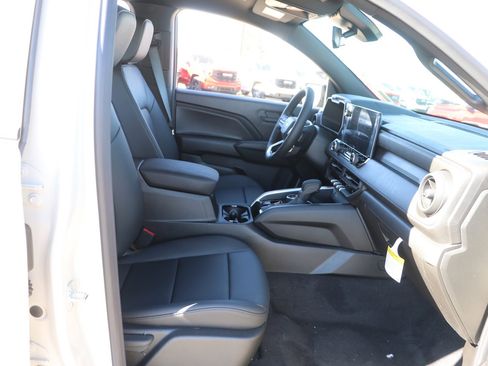 New 2026 Chevrolet Colorado Trail Boss AWD/4WD image 32