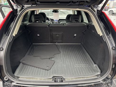 Certified 2023 Volvo XC60 B5 Core w/ Climate Package image 46