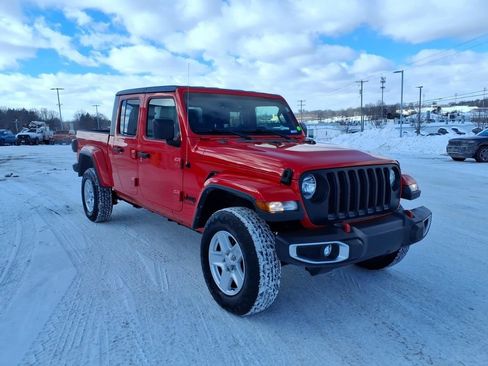 Used 2022 Jeep Gladiator Sport AWD/4WD image 7