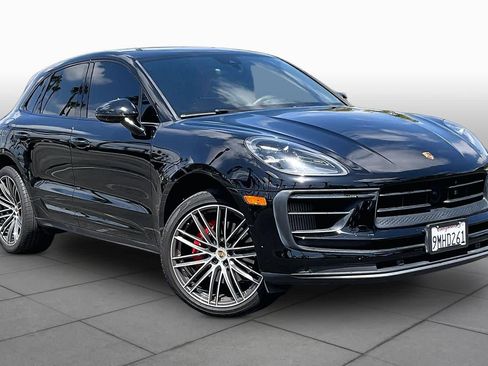 Used 2023 Porsche Macan S AWD/4WD image 2