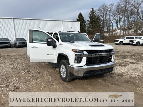 Used 2022 Chevrolet Silverado 3500 LT image 33