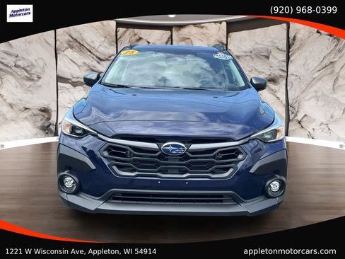 Used 2025 Subaru Crosstrek 2.5i Premium AWD/4WD image 9