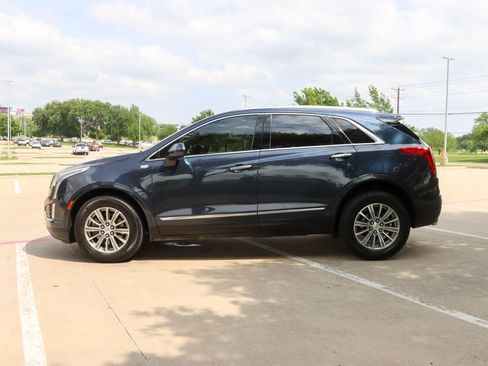 Used 2018 Cadillac XT5 Luxury w/ Driver Awareness Package image 4