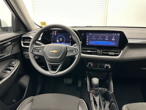 Certified 2024 Chevrolet TrailBlazer LT AWD/4WD image 27