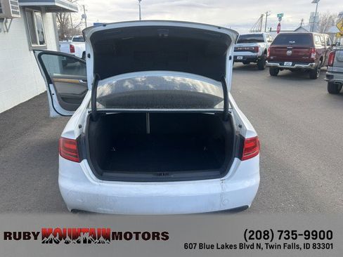 Used 2009 Audi A4 2.0T Premium image 24