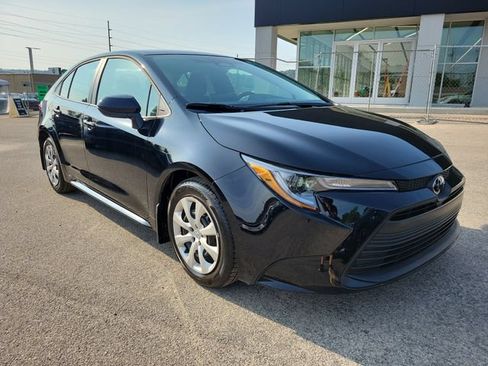 Used 2026 Toyota Corolla LE FWD image 1