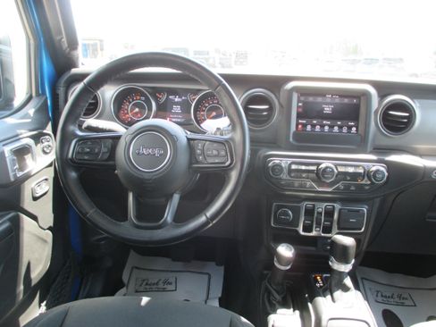 Used 2022 Jeep Wrangler Unlimited Sport AWD/4WD image 12