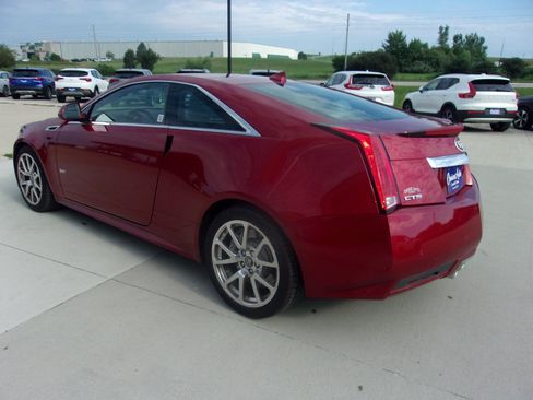 Used 2014 Cadillac CTS V RWD image 6
