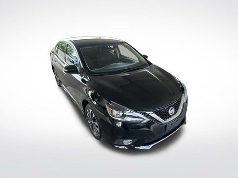 Used 2018 Nissan Sentra SR FWD image 35