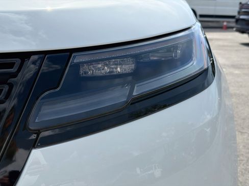 New 2026 Land Rover Range Rover Velar Belgravia AWD/4WD image 9