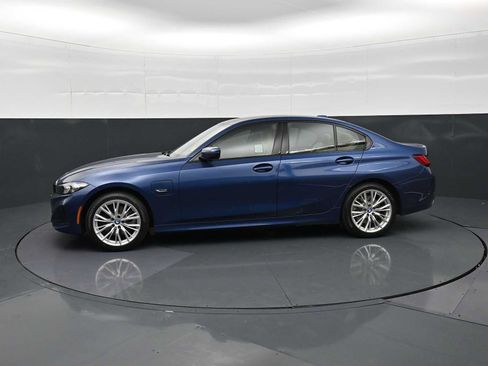 Used 2023 BMW 330e xDrive w/ Driving Assistance Package AWD/4WD image 8