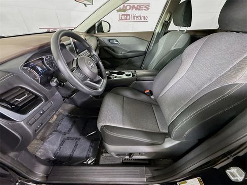 Used 2023 Nissan Rogue SV image 24