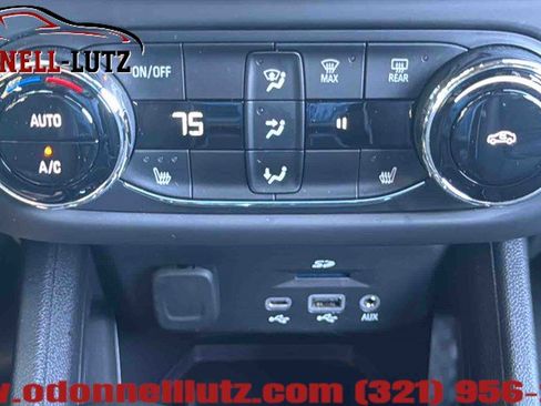 Used 2021 Chevrolet TrailBlazer RS w/ Technology Package FWD image 26