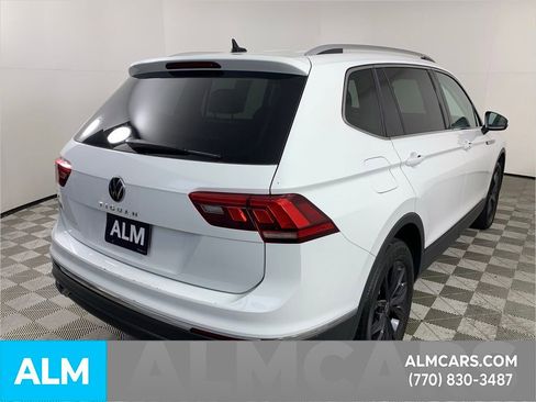 Used 2024 Volkswagen Tiguan SE image 9