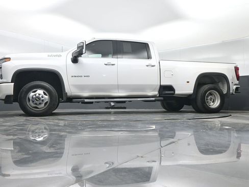 Used 2023 Chevrolet Silverado 3500 High Country image 33