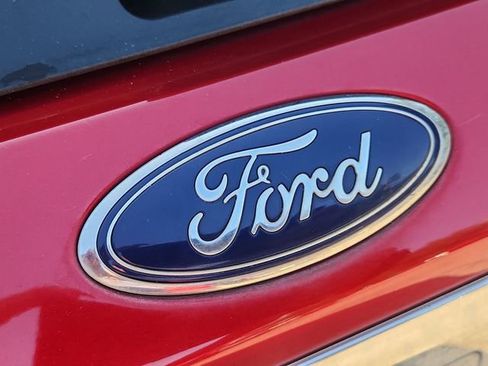 Used 2020 Ford Explorer XLT RWD image 29