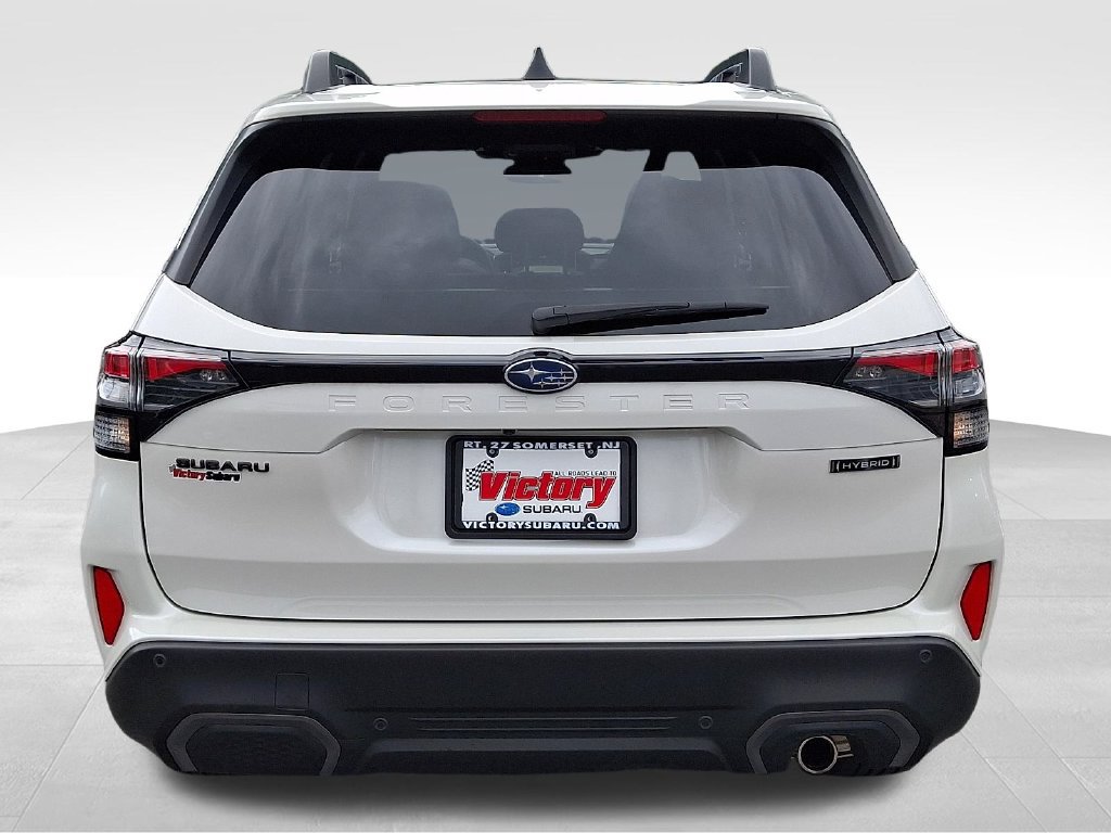 Certified 2025 Subaru Forester Limited AWD/4WD image 5