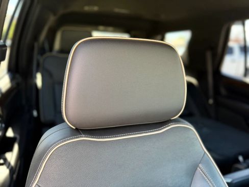 Used 2021 Chevrolet Tahoe Premier AWD/4WD image 8