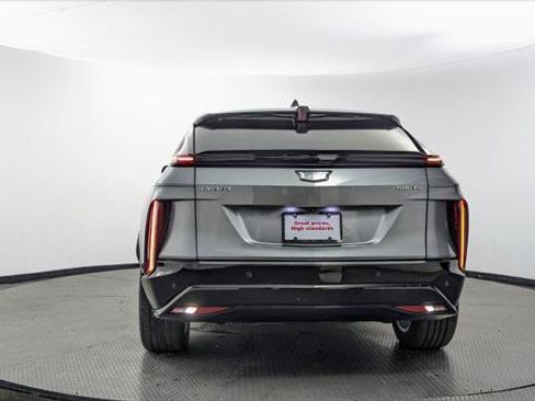 Used 2024 Cadillac Lyriq Tech w/ LPO, Floor Liner Package AWD/4WD image 7