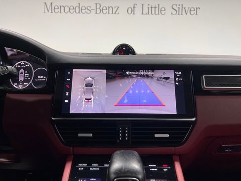 Used 2022 Porsche Cayenne S image 34