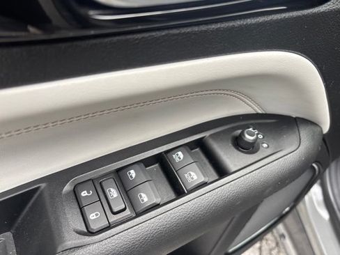 Used 2022 Jeep Compass Limited AWD/4WD image 11