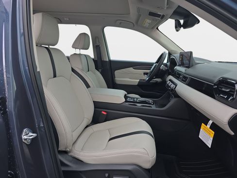 New 2026 Honda Pilot Touring image 10