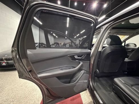 Used 2020 Audi Q7 3.0T Prestige w/ Prestige Package AWD/4WD image 24