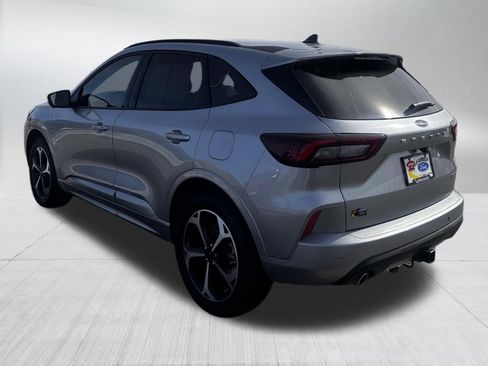 Certified 2023 Ford Escape ST-Line Select w/ Tech Pack #2 image 5
