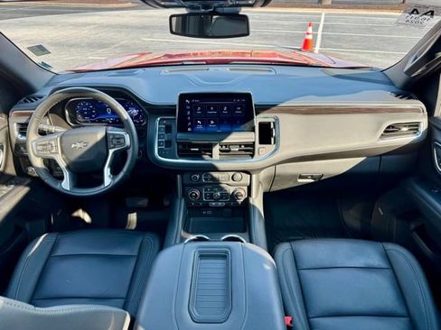 Used 2024 Chevrolet Tahoe Z71 w/ Luxury Package image 25