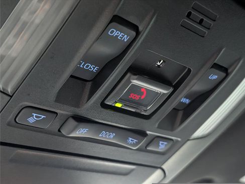 Used 2022 Toyota Highlander XSE AWD/4WD image 27