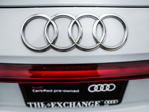 Used 2022 Audi e-tron GT Prestige w/ Prestige Package image 25