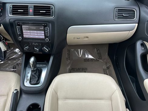Used 2012 Volkswagen Jetta TDI image 27