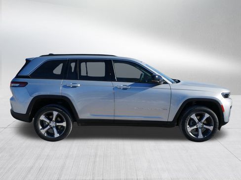New 2026 Jeep Grand Cherokee Limited image 8