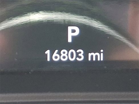 Used 2024 Jeep Wrangler Sahara w/ Safety Group image 20