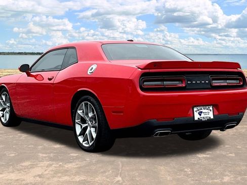 Used 2022 Dodge Challenger GT RWD image 5
