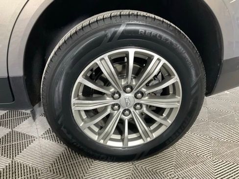 Used 2018 Cadillac XT5 Luxury w/ Driver Awareness Package image 35