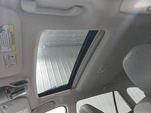 Used 2023 Subaru Outback Premium image 31