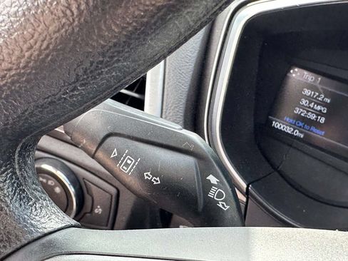Used 2020 Ford Fusion SE FWD image 14