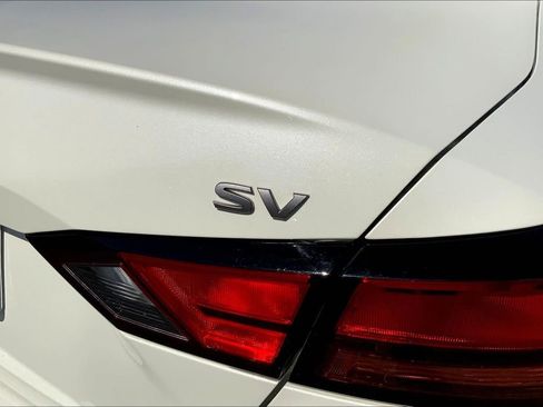 Used 2024 Nissan Altima 2.5 SV w/ SV Premium Package image 23