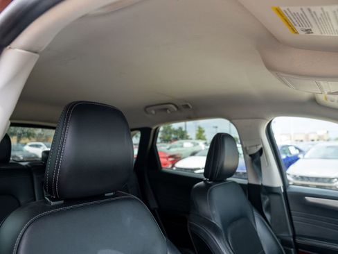 Used 2021 Ford Escape SEL image 12