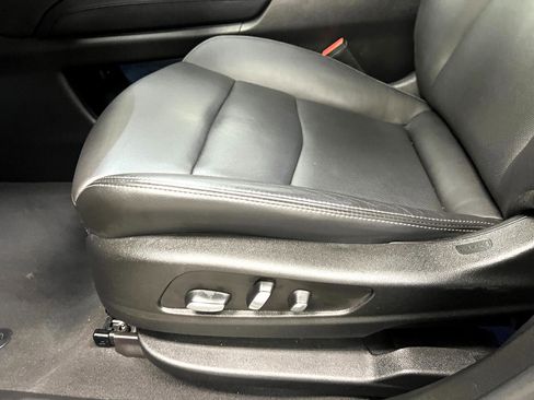 Used 2024 Cadillac XT6 Premium Luxury image 26