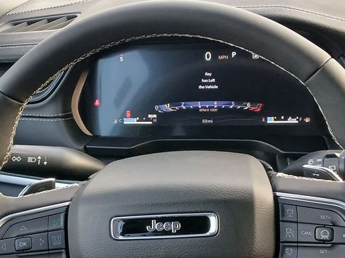 New 2026 Jeep Grand Cherokee Limited AWD/4WD image 21