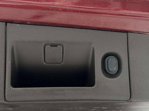 Used 2016 GMC Yukon XL Denali w/ Open Road Package image 10